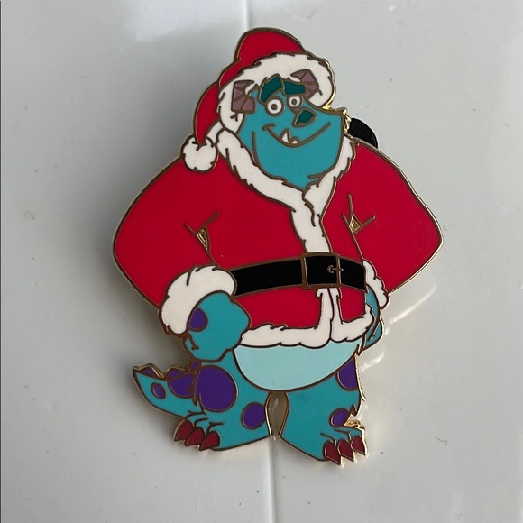 Sully‎ Santa Disney Trading Pin - Picture 1 of 5